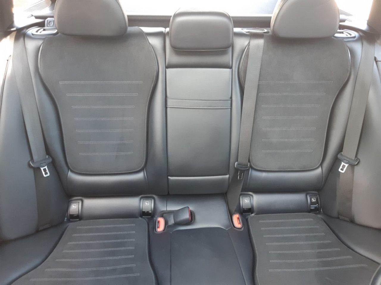 Photo du v&eacute;hicule 15 / 18