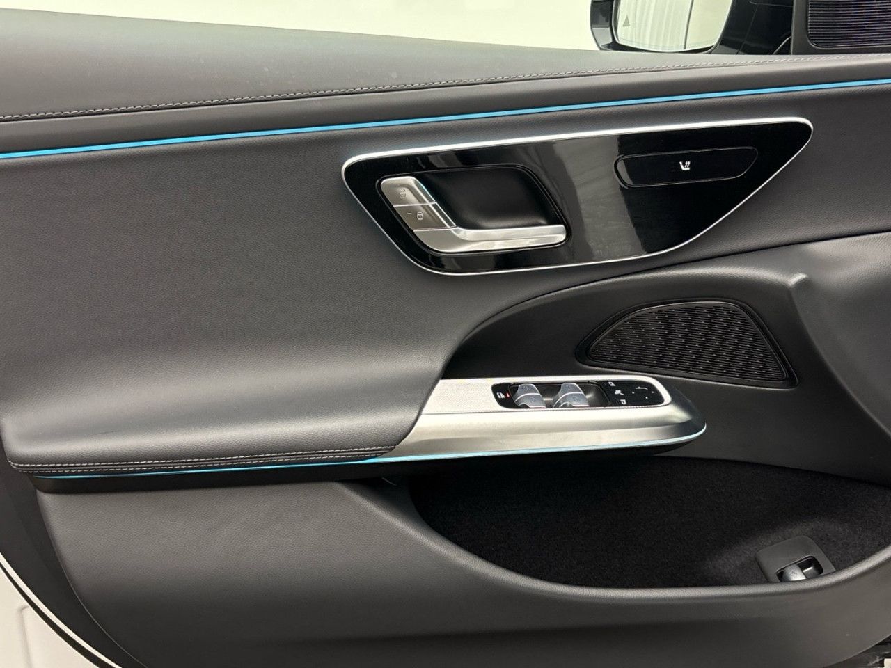 Mercedes-Benz E-Klasse – Bild 15