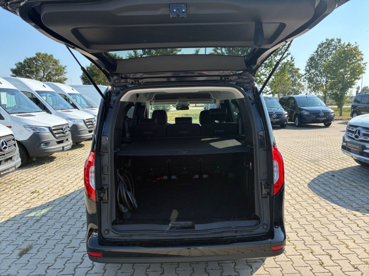 Mercedes-Benz EQT – Bild 17