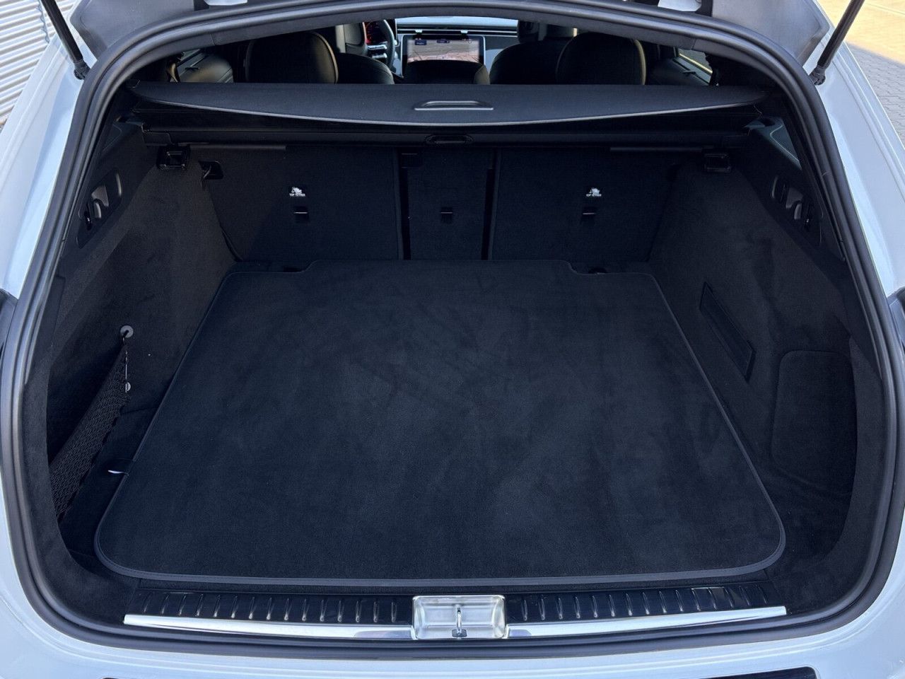 Mercedes-Benz E-Klasse – Bild 16
