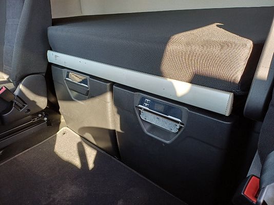 Vehicle image 11 / 15