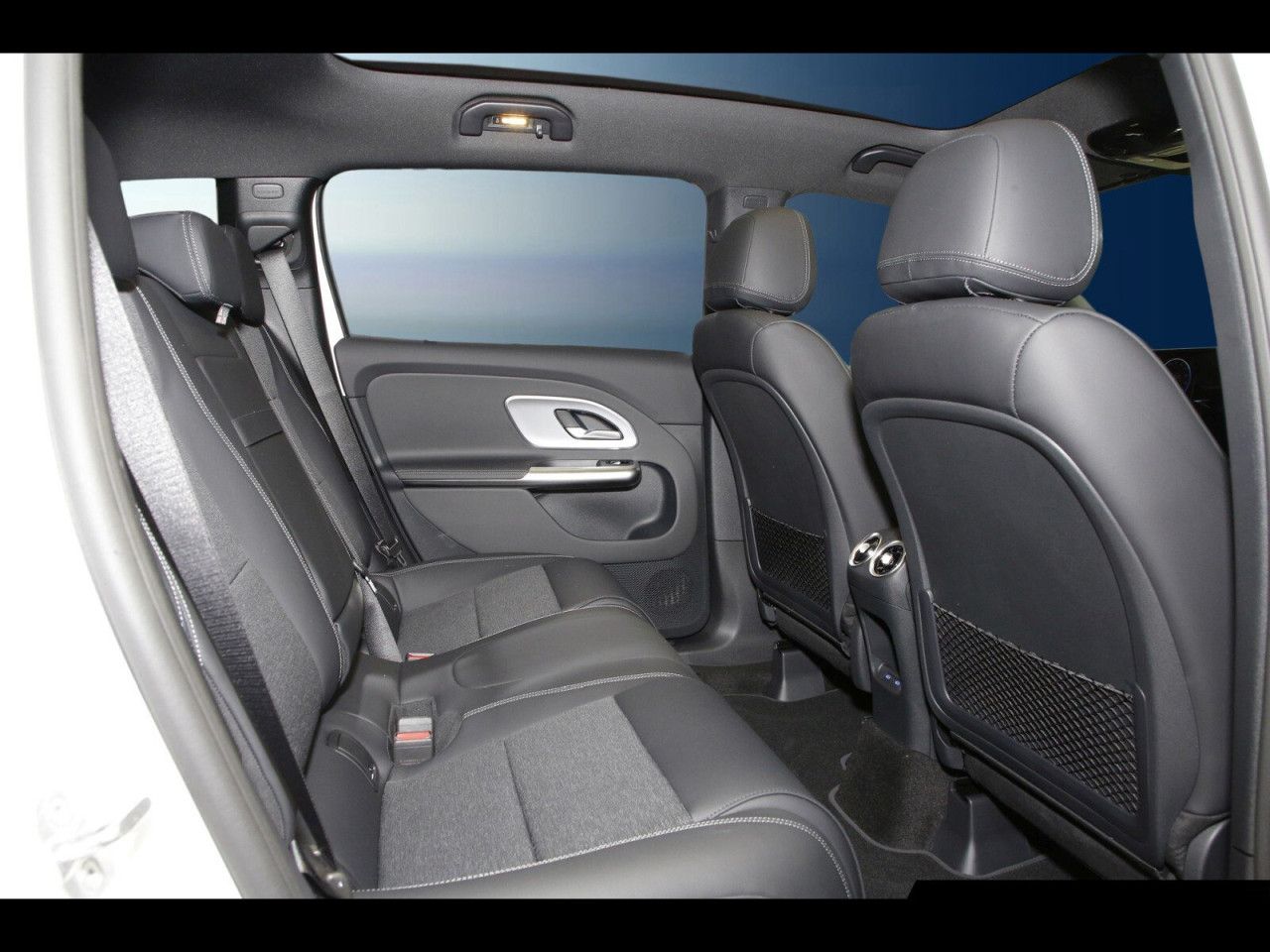 Mercedes-Benz GLB – Bild 9