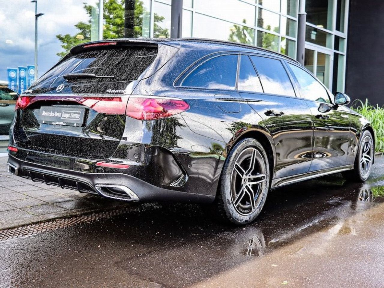 Mercedes-Benz E-Klasse – Bild 15