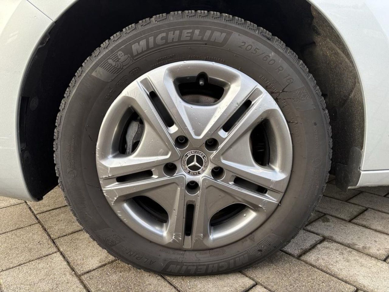 Fahrzeugbild 9 / 15