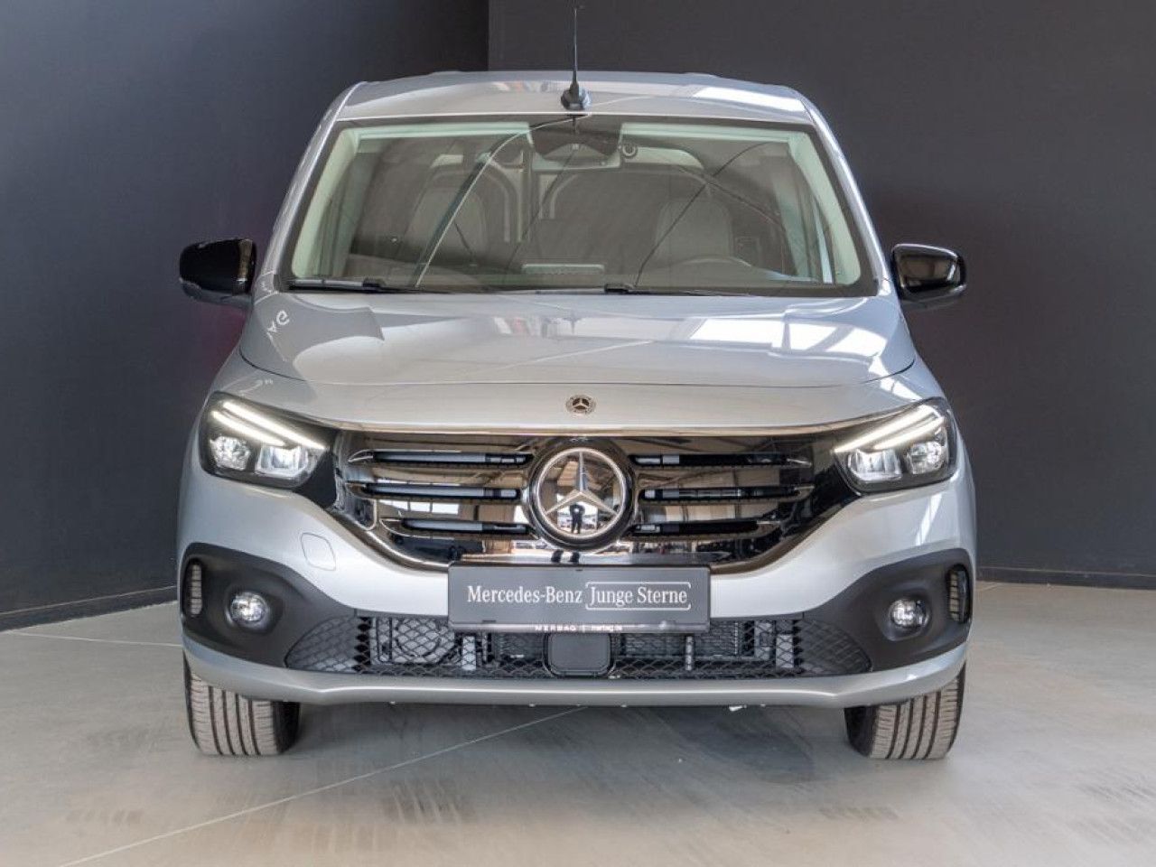 Mercedes-Benz EQT – Bild 2