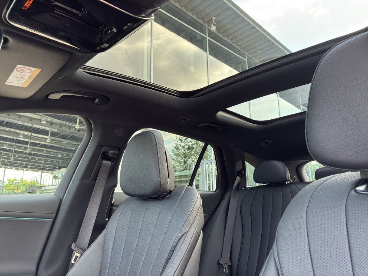 Mercedes-Benz E-Klasse – Bild 28