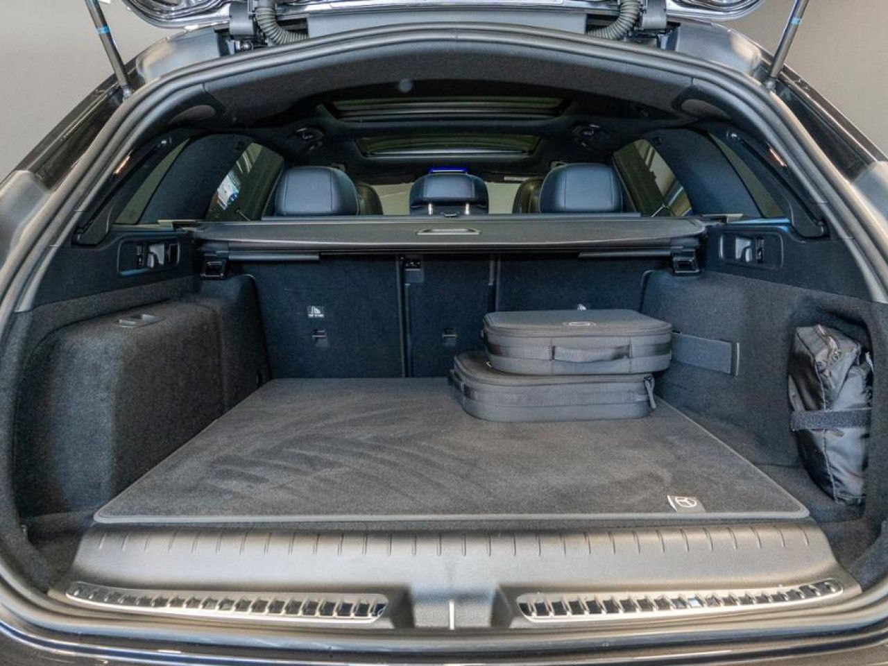 Mercedes-Benz C-Klasse – Bild 12