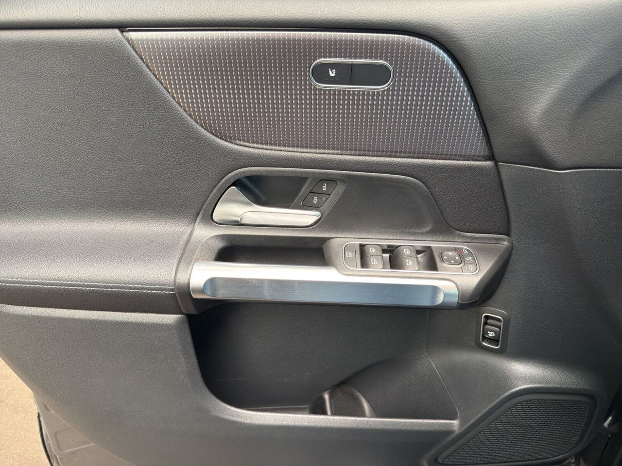 Mercedes-Benz GLB – Bild 12
