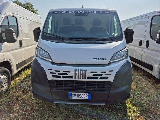 Vehicle image 1 / 7