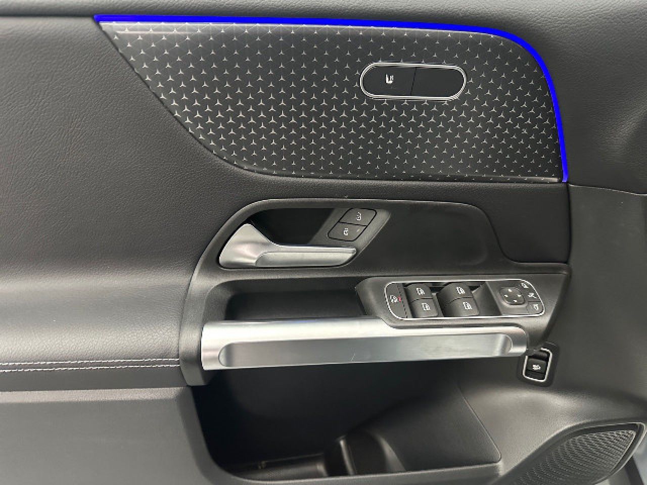 Mercedes-Benz GLB – Bild 14