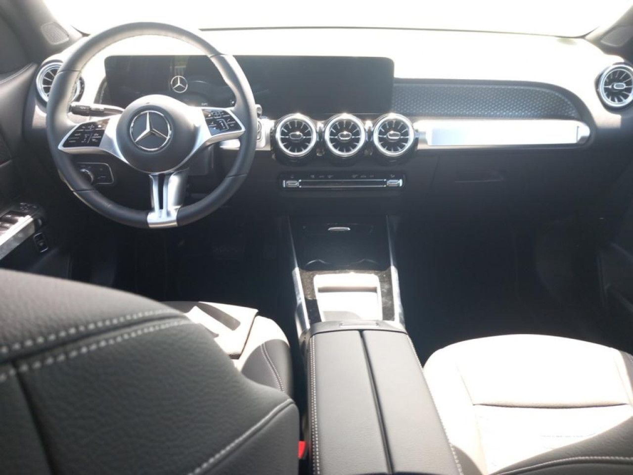 Mercedes-Benz GLB – Bild 10