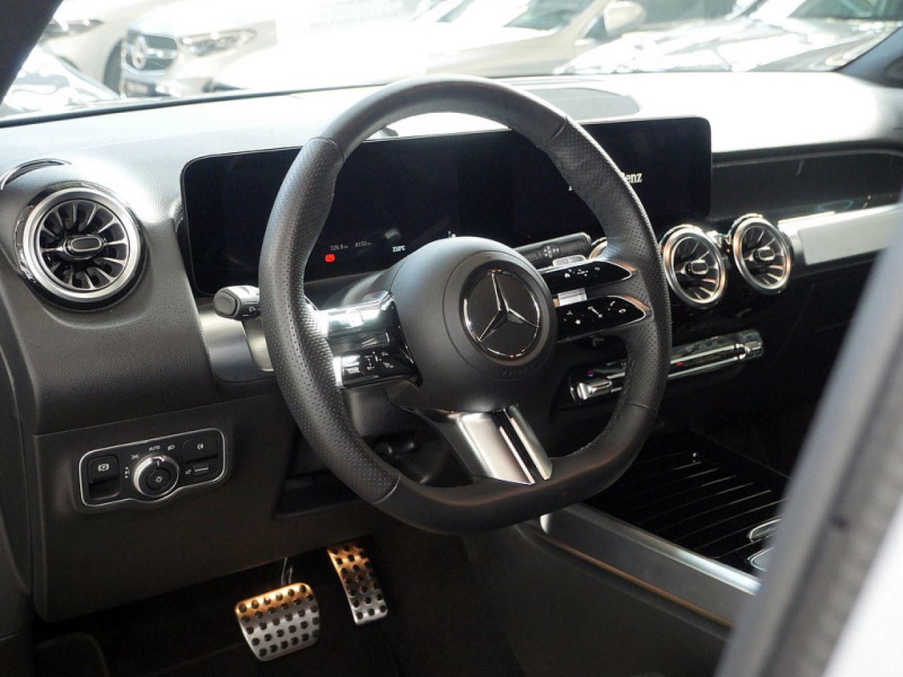 Mercedes-Benz GLB – Bild 13