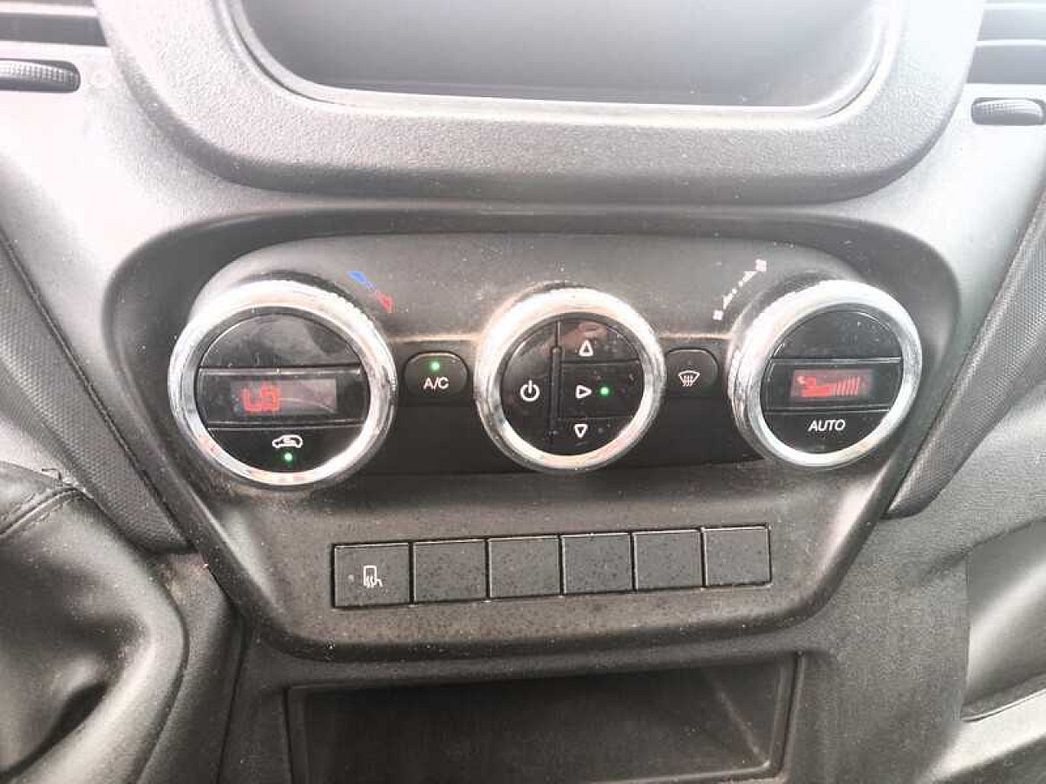 IVECO | 35C16 FURGONE CON SPONDA