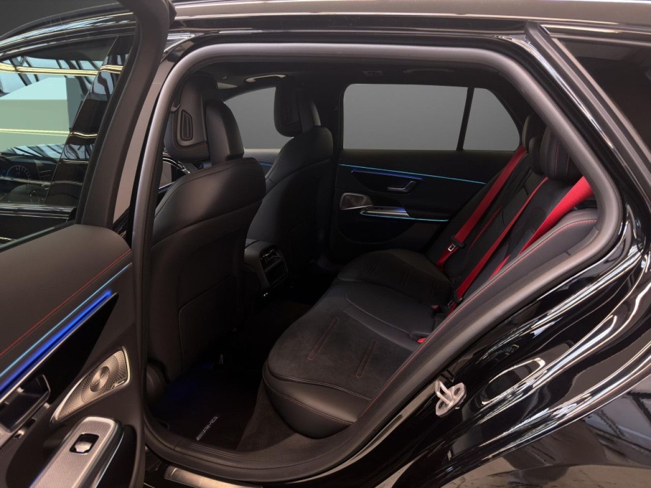 Mercedes-Benz E-Klasse – Bild 8