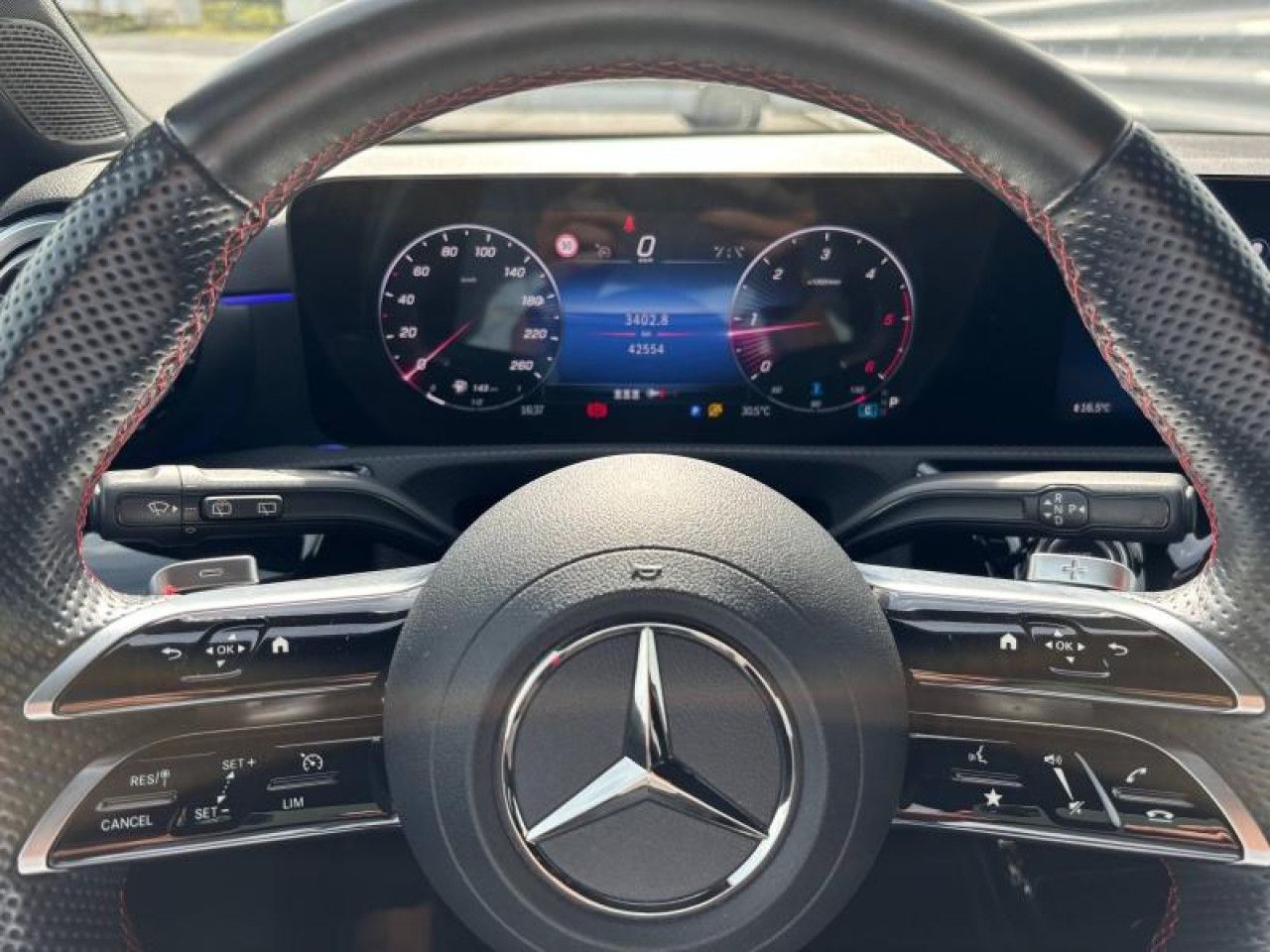 Photo du v&eacute;hicule 13 / 16