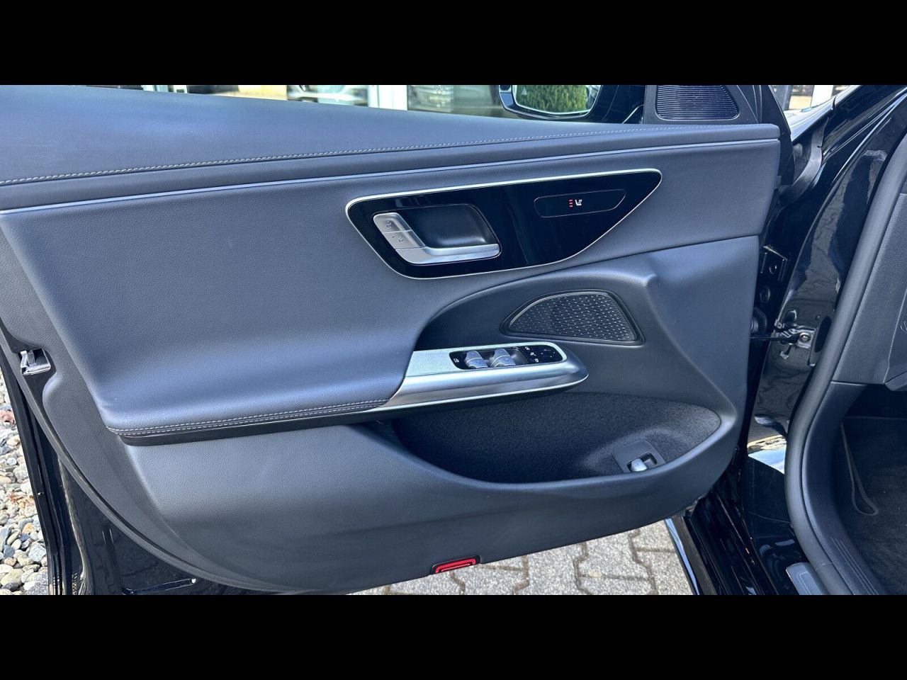 Mercedes-Benz E-Klasse – Bild 17