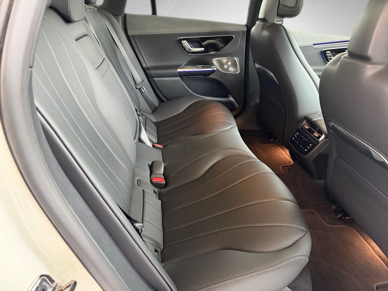 Mercedes-Benz EQE – Bild 23
