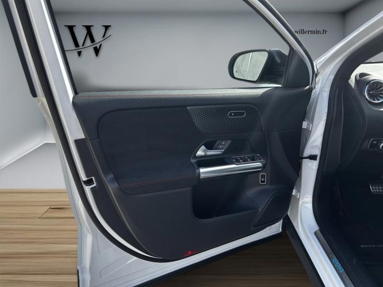 Photo du v&eacute;hicule 18 / 18