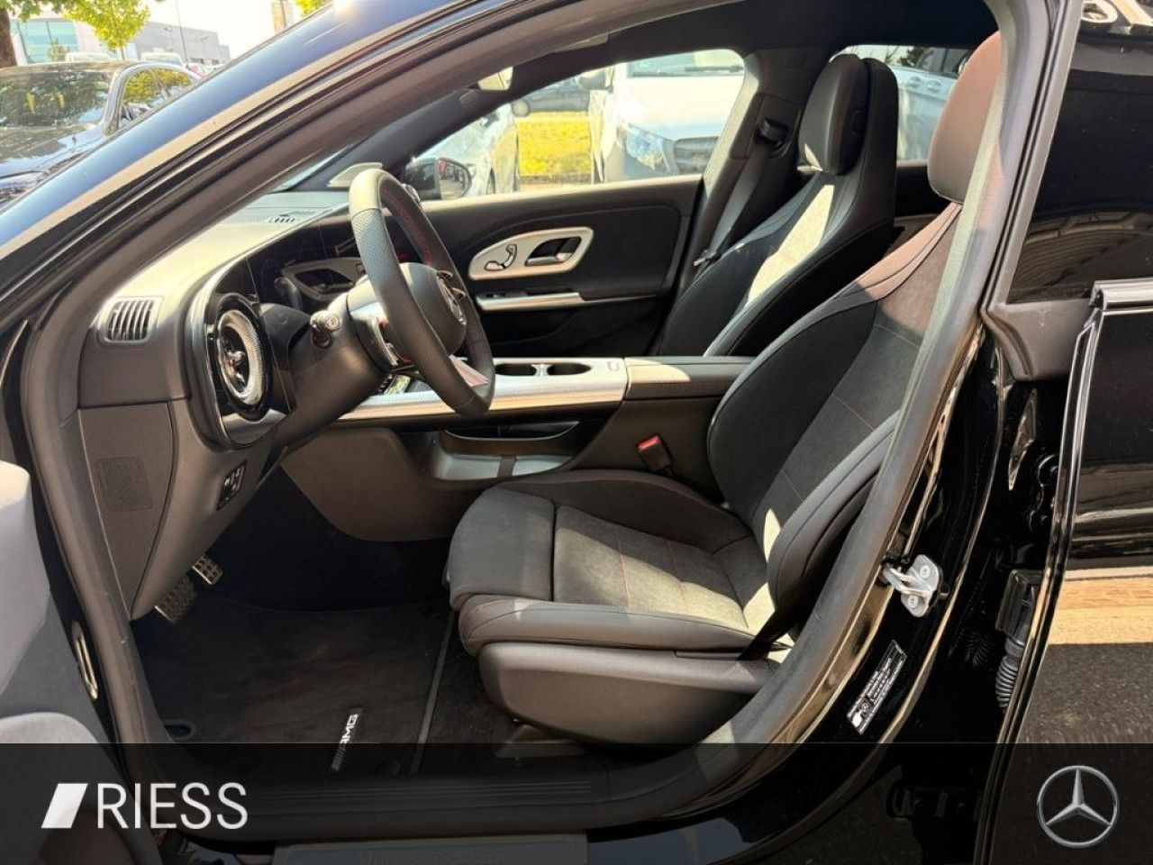 Mercedes-Benz CLA – Bild 2