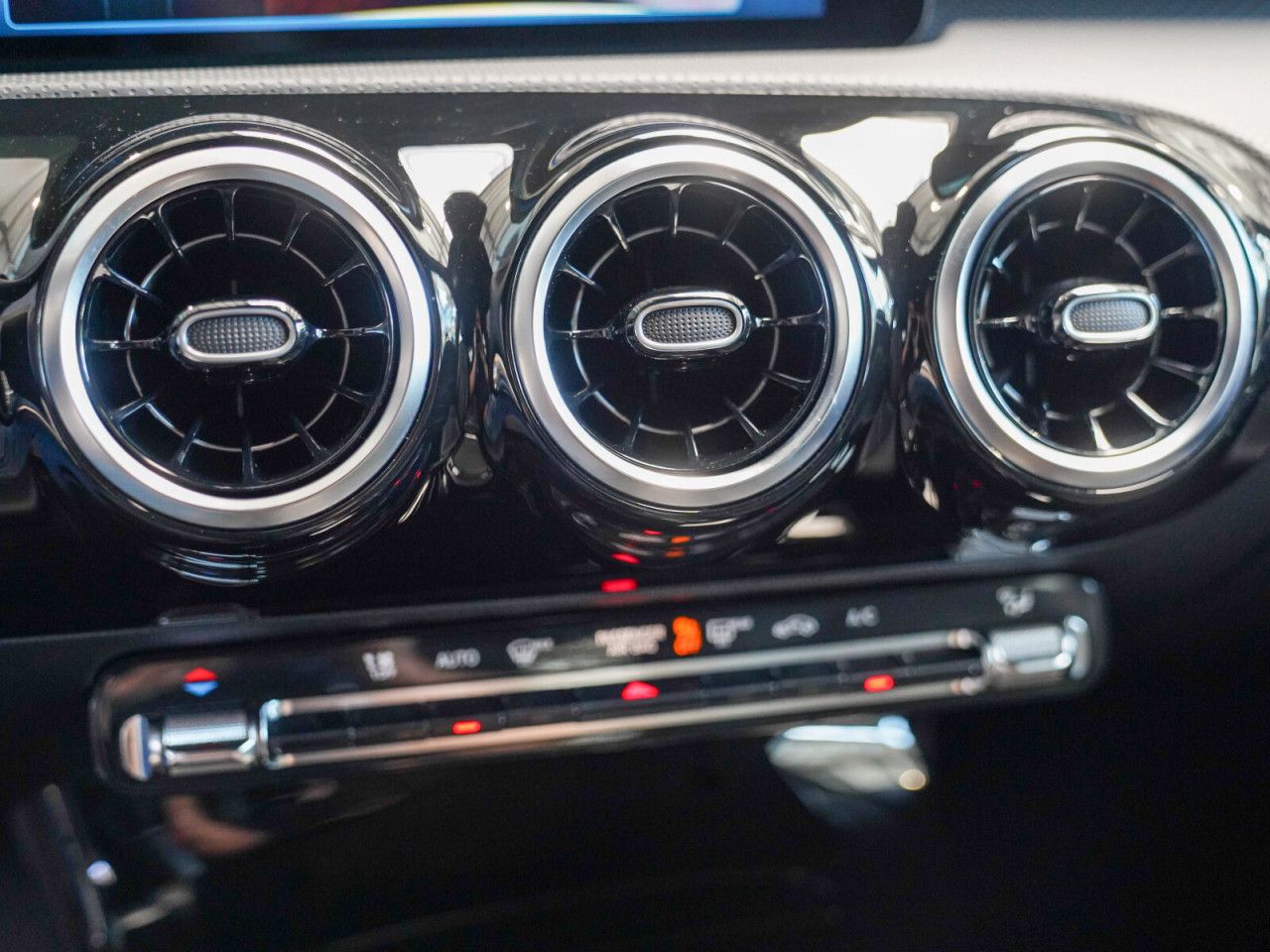 Mercedes-Benz CLA – Bild 23