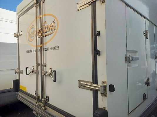 Vehicle image 6 / 6
