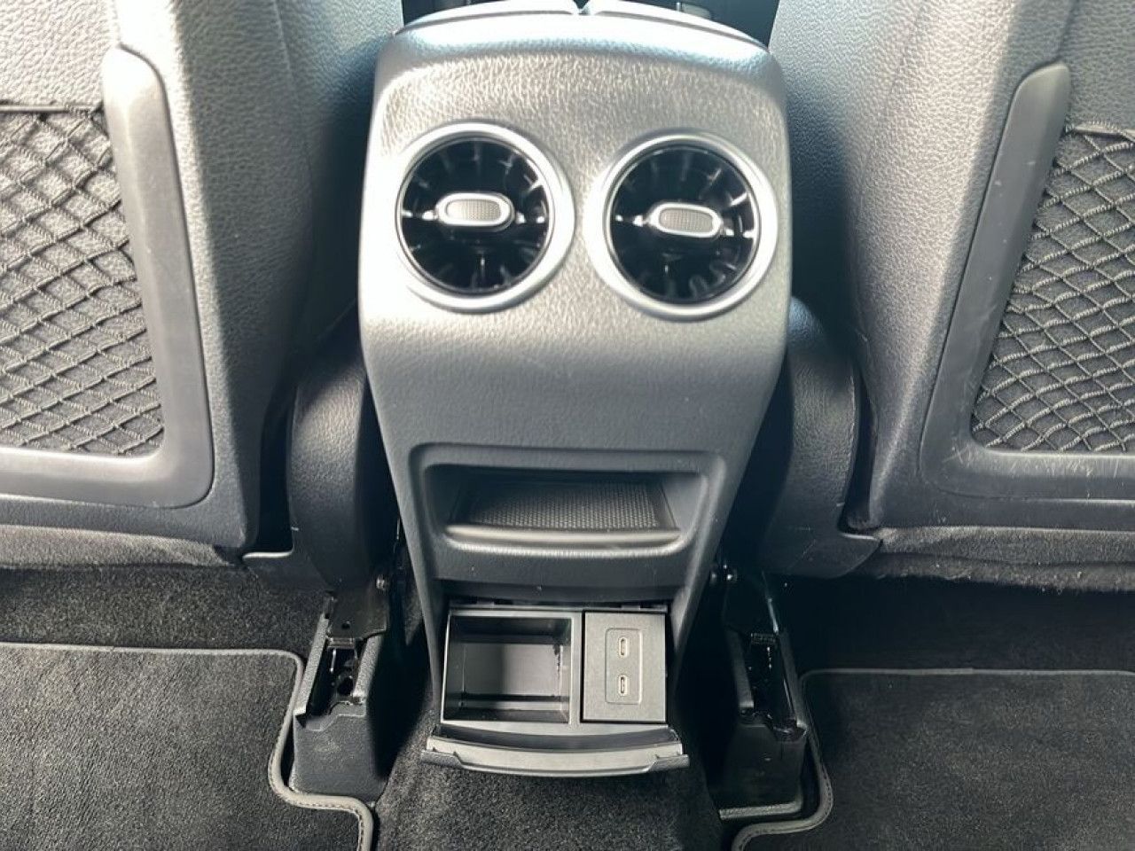 Mercedes-Benz GLB – Bild 24