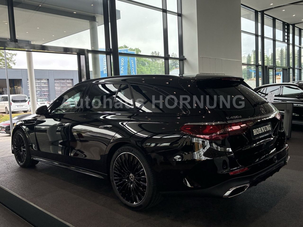 Mercedes-Benz E-Klasse – Bild 11
