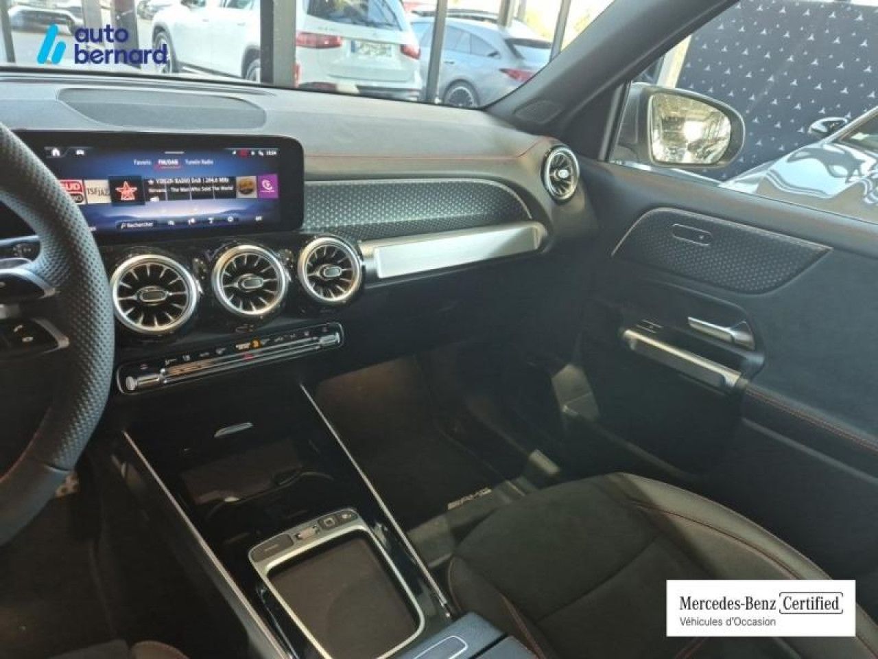 Photo du v&eacute;hicule 13 / 18