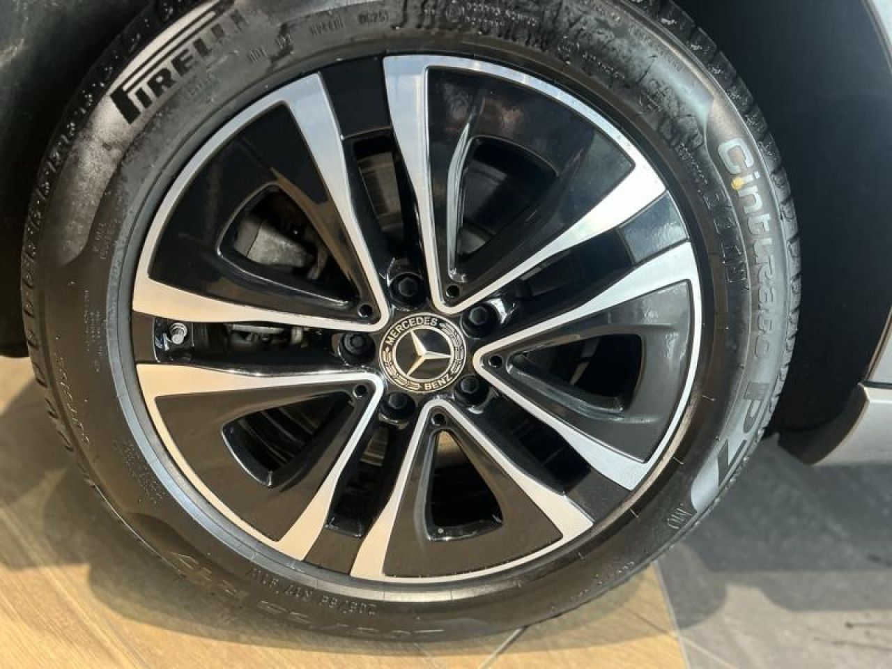 Photo du v&eacute;hicule 13 / 18