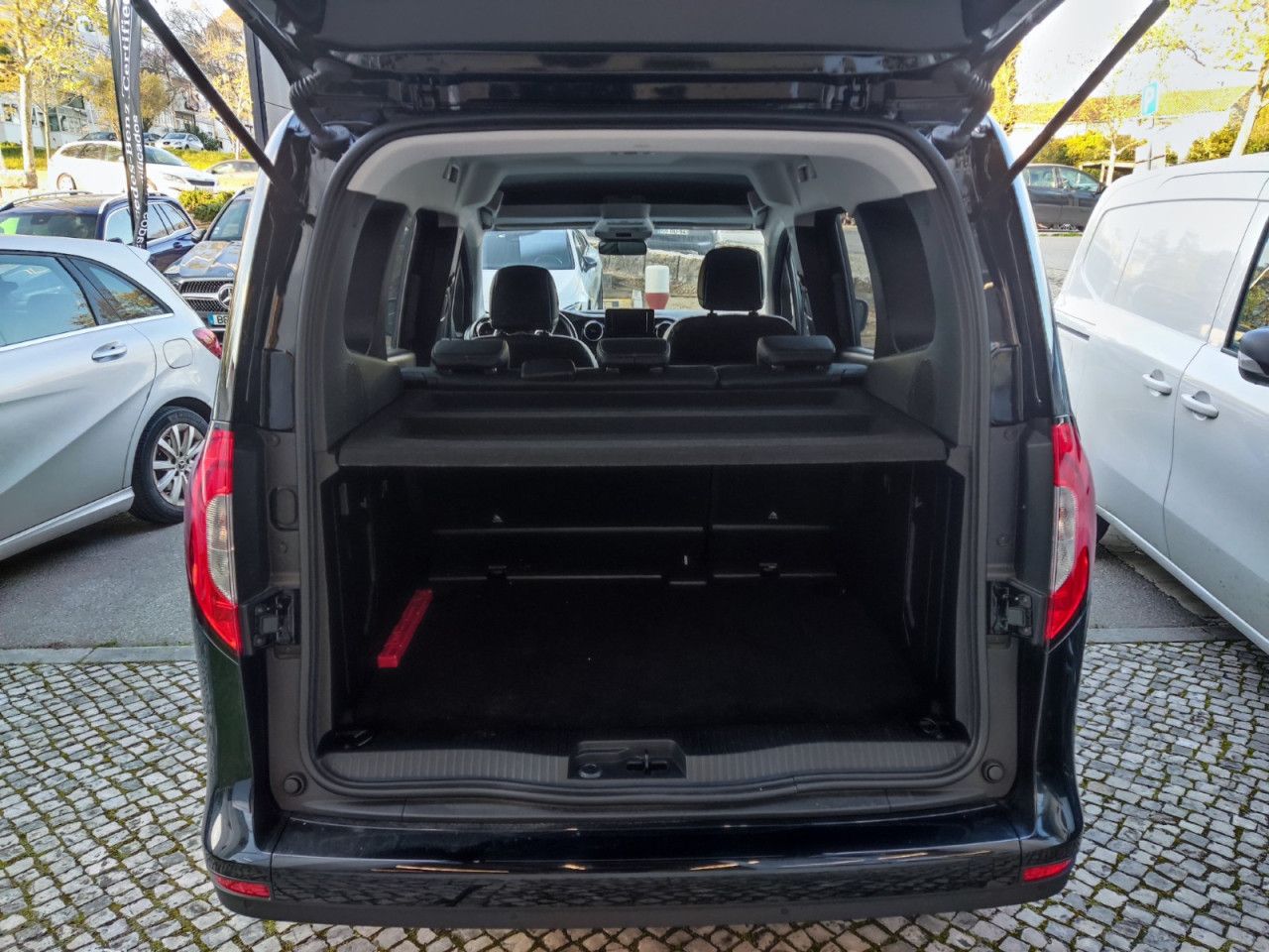 Imagem do veículo 10 / 12