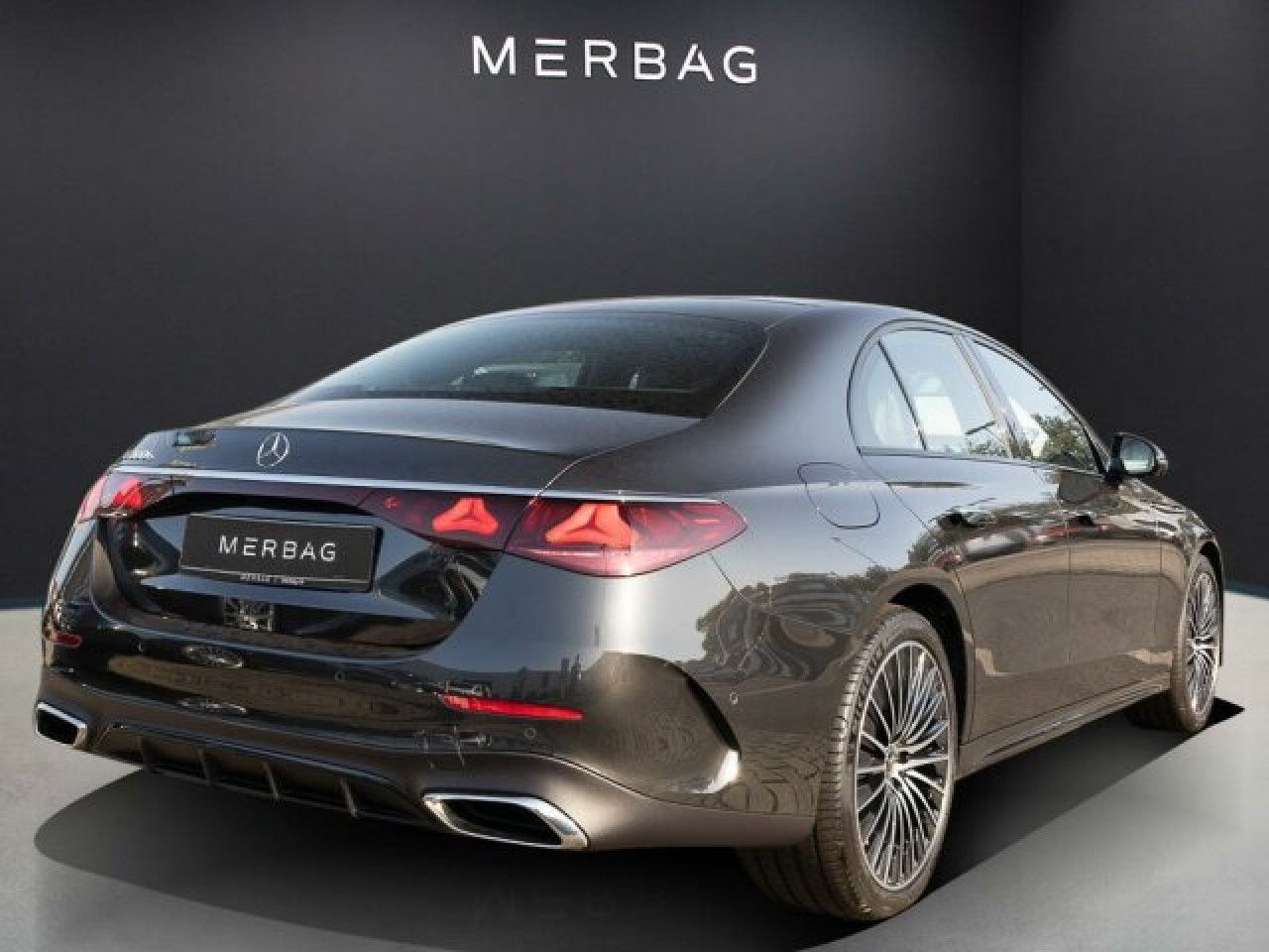 Mercedes-Benz E-Klasse – Bild 2