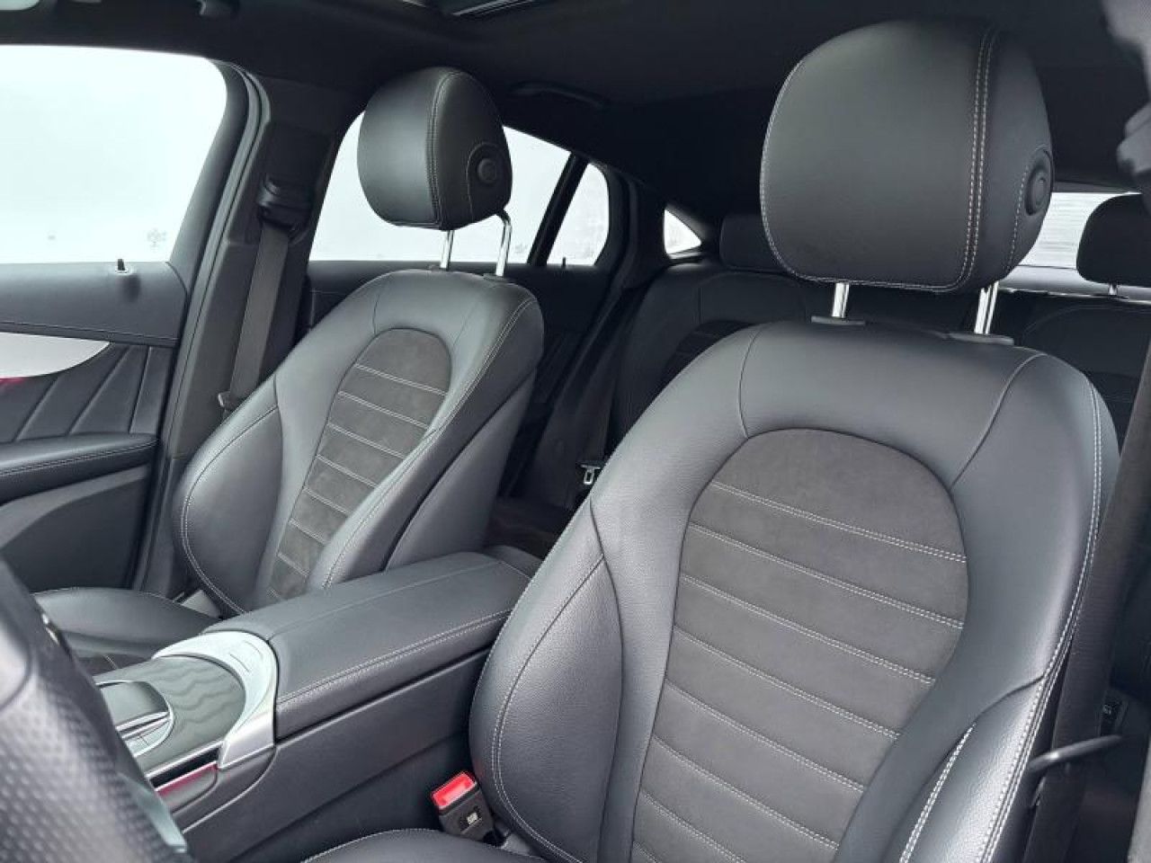 Photo du v&eacute;hicule 8 / 15