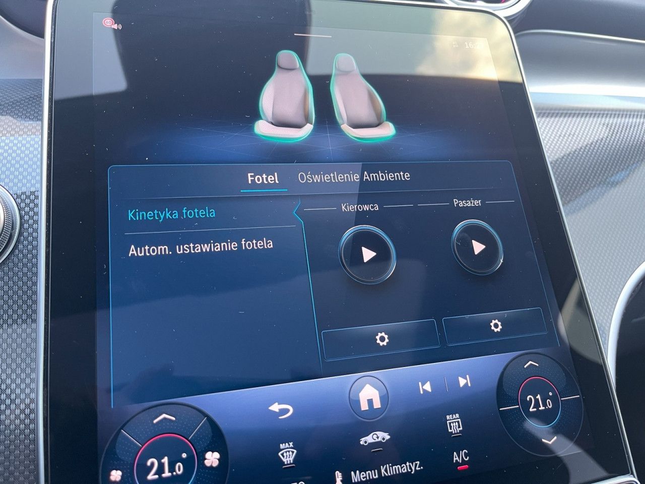 Zdjęcie pojazdu 28 / 34