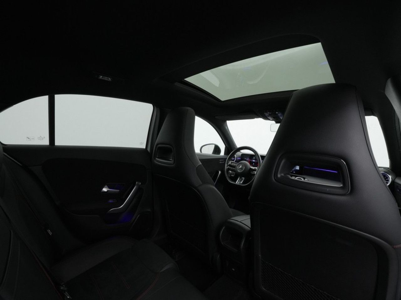 Imagem do veículo 16 / 23