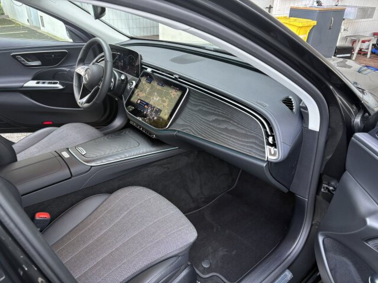 Mercedes-Benz E-Klasse – Bild 13