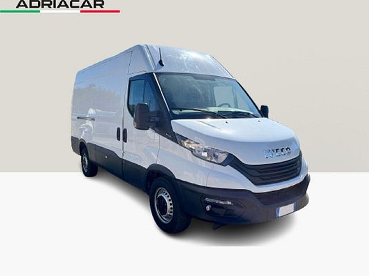 Immagine del veicolo 2 / 10