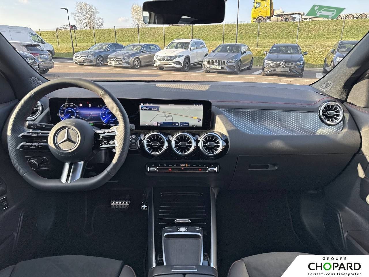 Photo du v&eacute;hicule 12 / 18