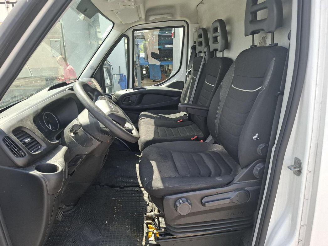 IVECO | Daily 35S18