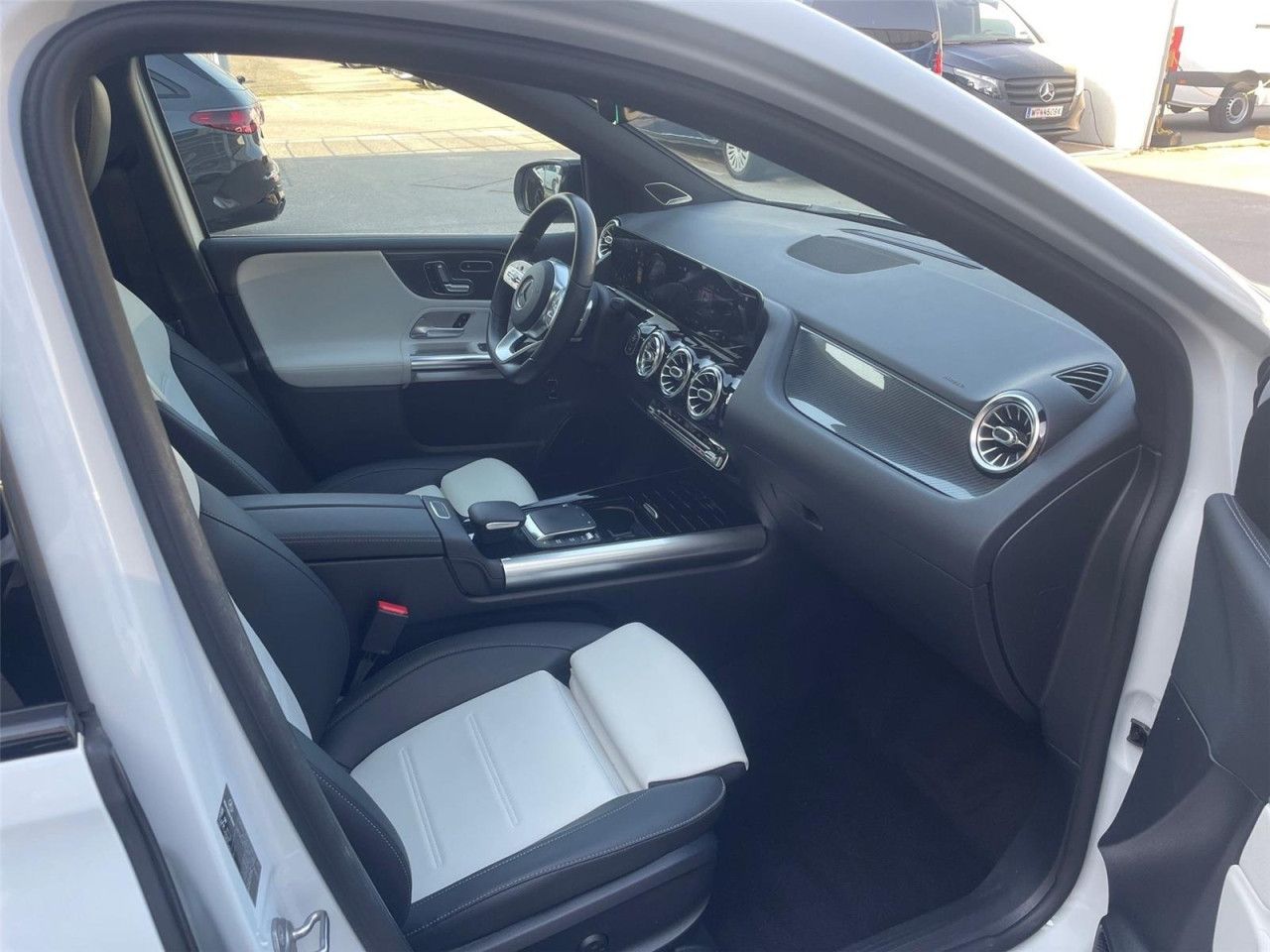 Fahrzeugbild 11 / 28