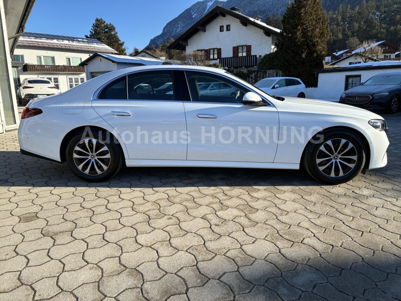 Mercedes-Benz E-Klasse – Bild 3