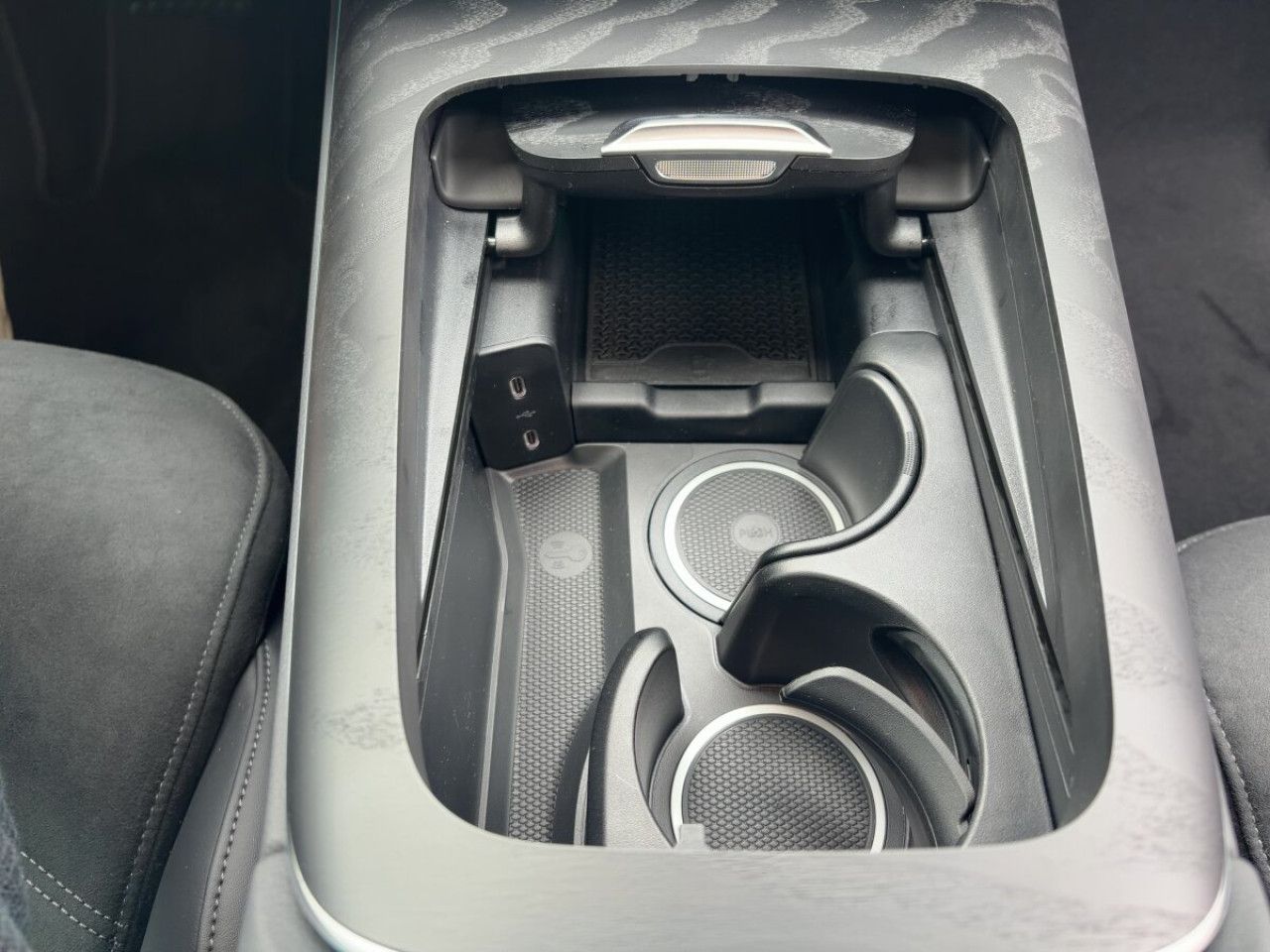 Mercedes-Benz E-Klasse – Bild 18
