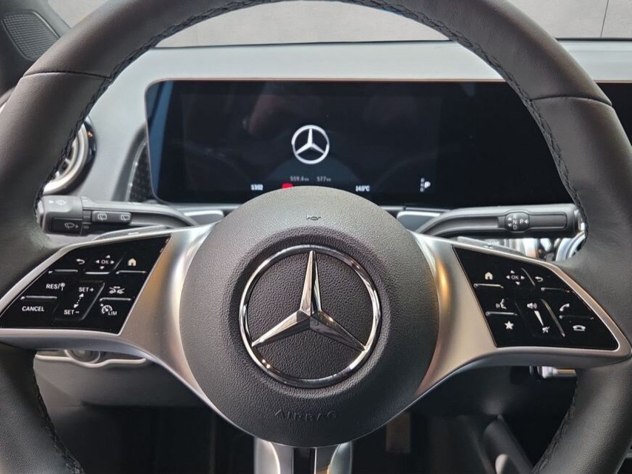 Mercedes-Benz GLB – Bild 11
