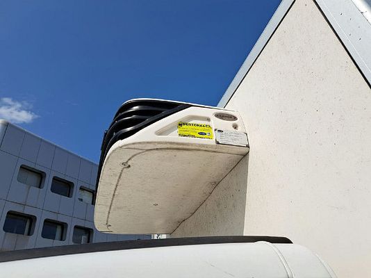Vehicle image 14 / 19