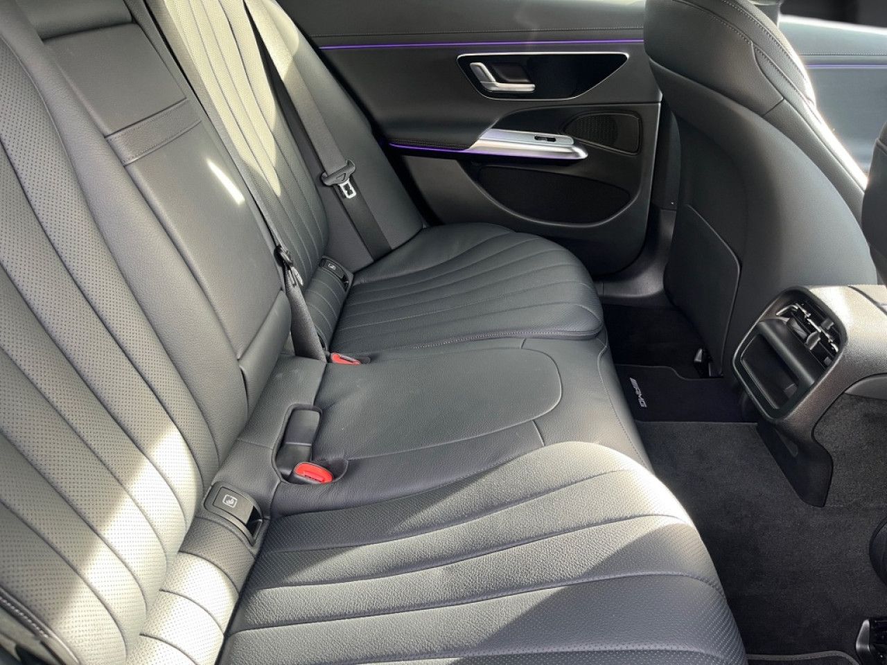 Mercedes-Benz E-Klasse – Bild 14