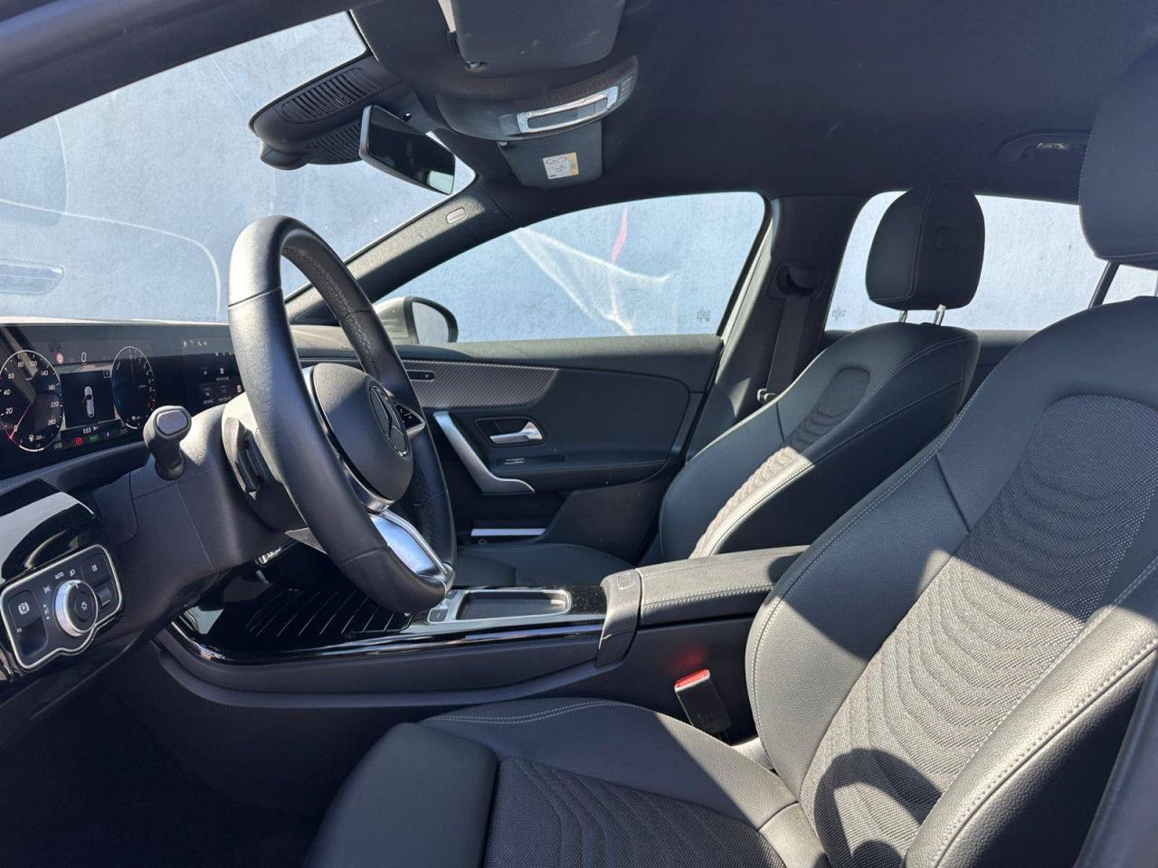 Photo du v&eacute;hicule 18 / 18