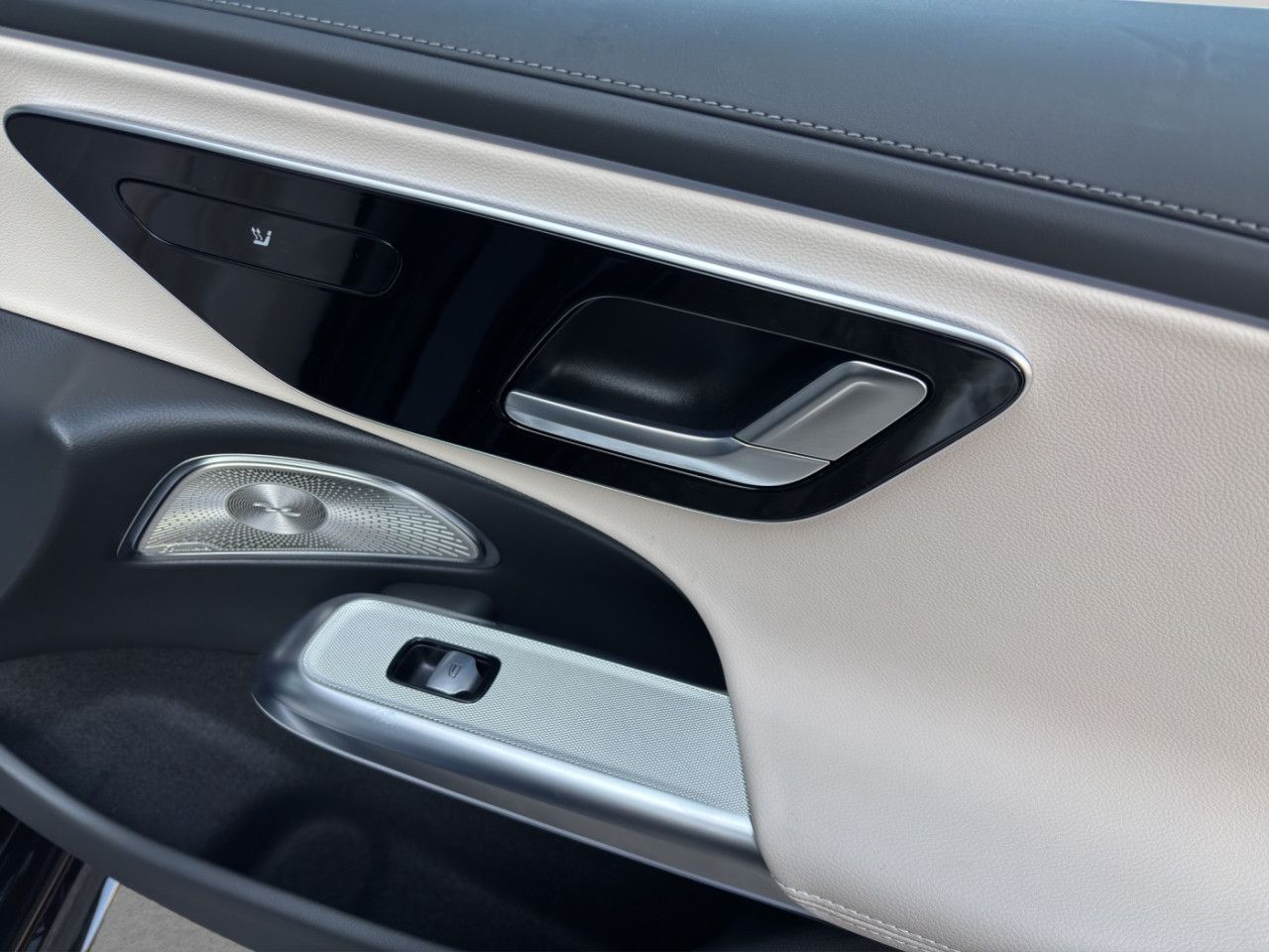 Mercedes-Benz E-Klasse – Bild 14