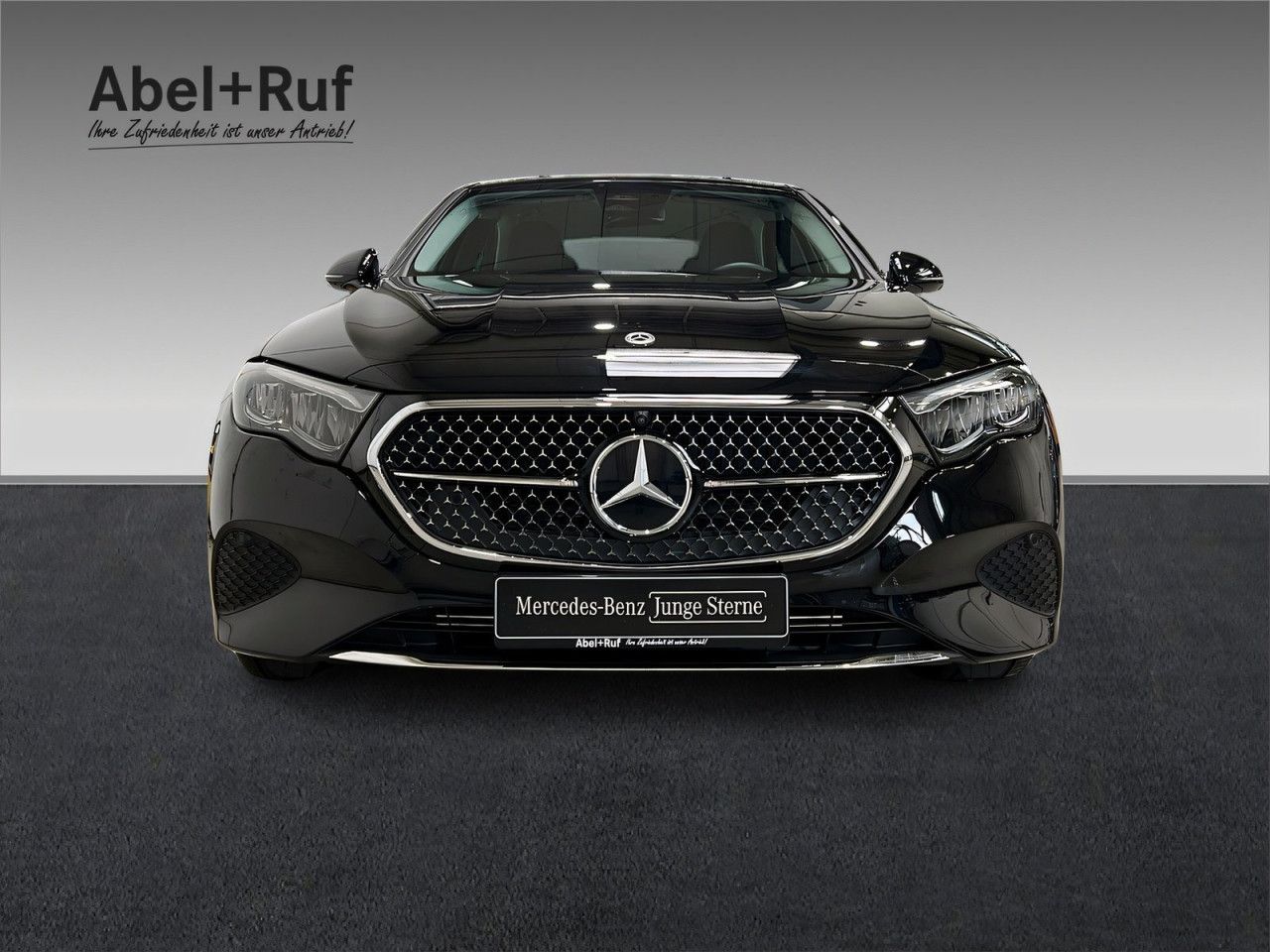 Mercedes-Benz E-Klasse – Bild 12
