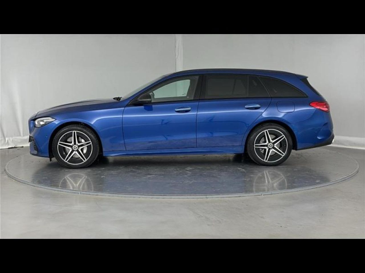 Photo du v&eacute;hicule 8 / 18