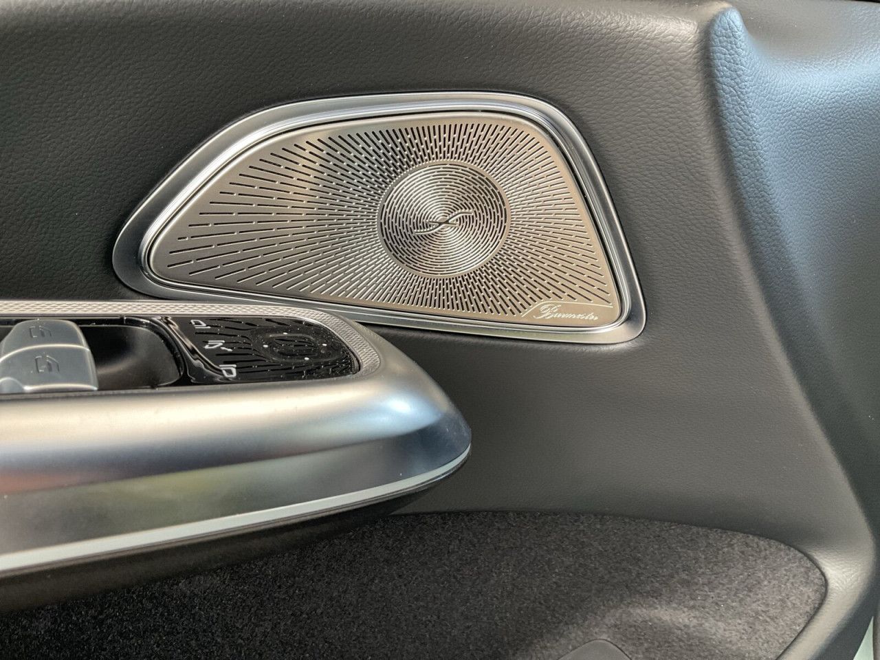Mercedes-Benz E-Klasse – Bild 26