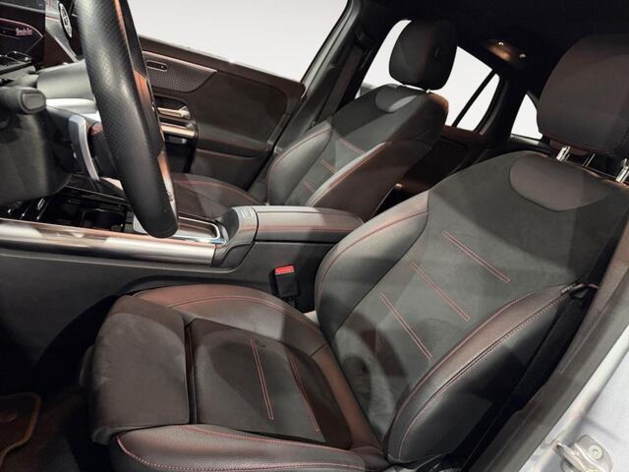 Imagem do veículo 8 / 15